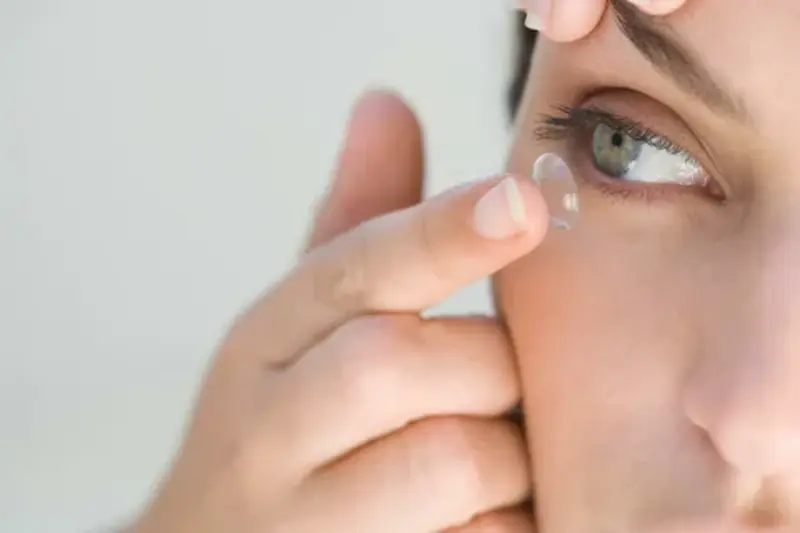 Lentes de contato descartável